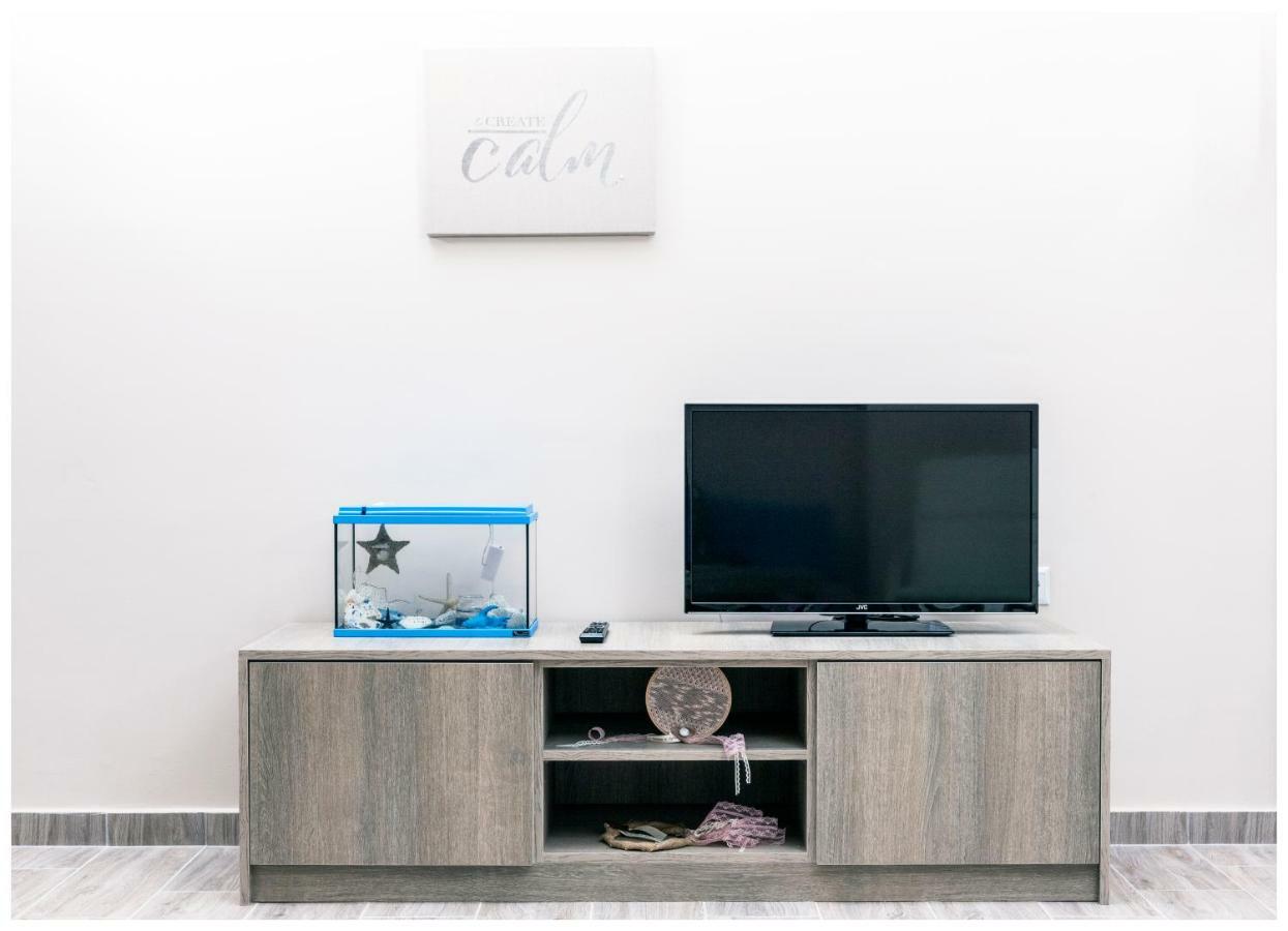 Sotiria Apartment Kiáton Esterno foto